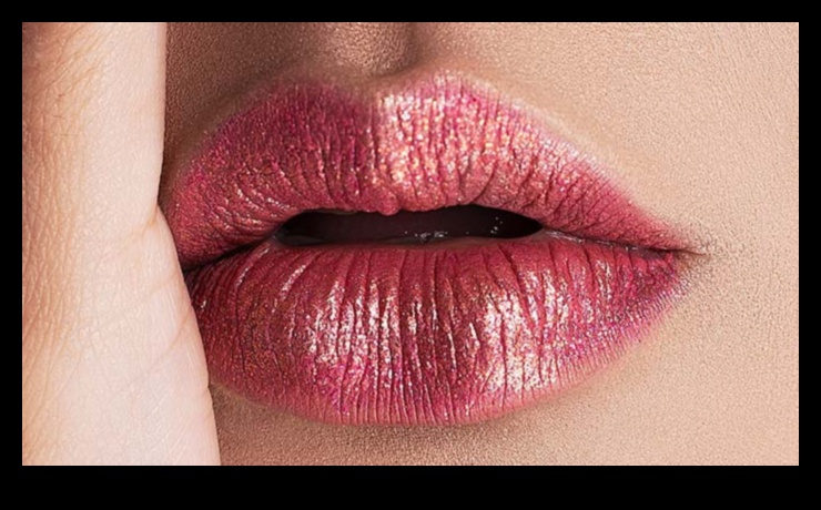 Alegerea luciului de buze potrivit: transparent, nuanțat sau opac - Care finisaj este potrivit pentru tine?