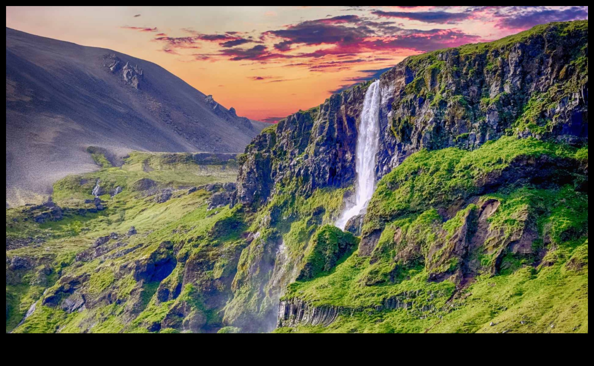 Sightseeing Symphony O melodie a minunilor pitorești O călătorie prin cele mai frumoase locuri din lume, spusă prin obiectivul unei camere. 2 Simfonia de vizitare a obiectivelor turistice: O melodie a minunilor pitorești