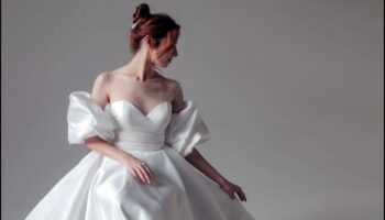 Eleganță în fiecare cusătură: Couture de mireasă modernă dincolo de tendințe