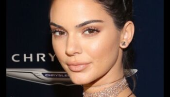 Secrete luminoase: obținerea unui aspect strălucitor natural cu iluminatorul